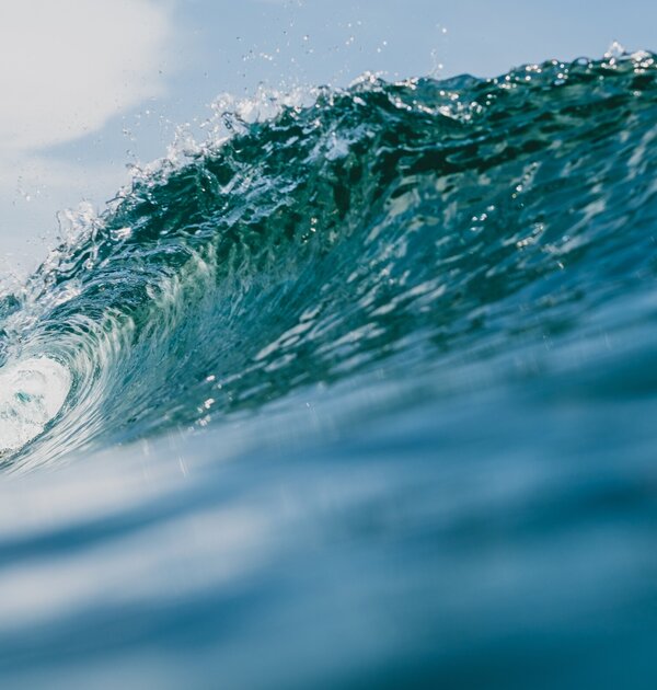 inside_view_huge_breaking_wave_sea_mentawai_islands_indonesia