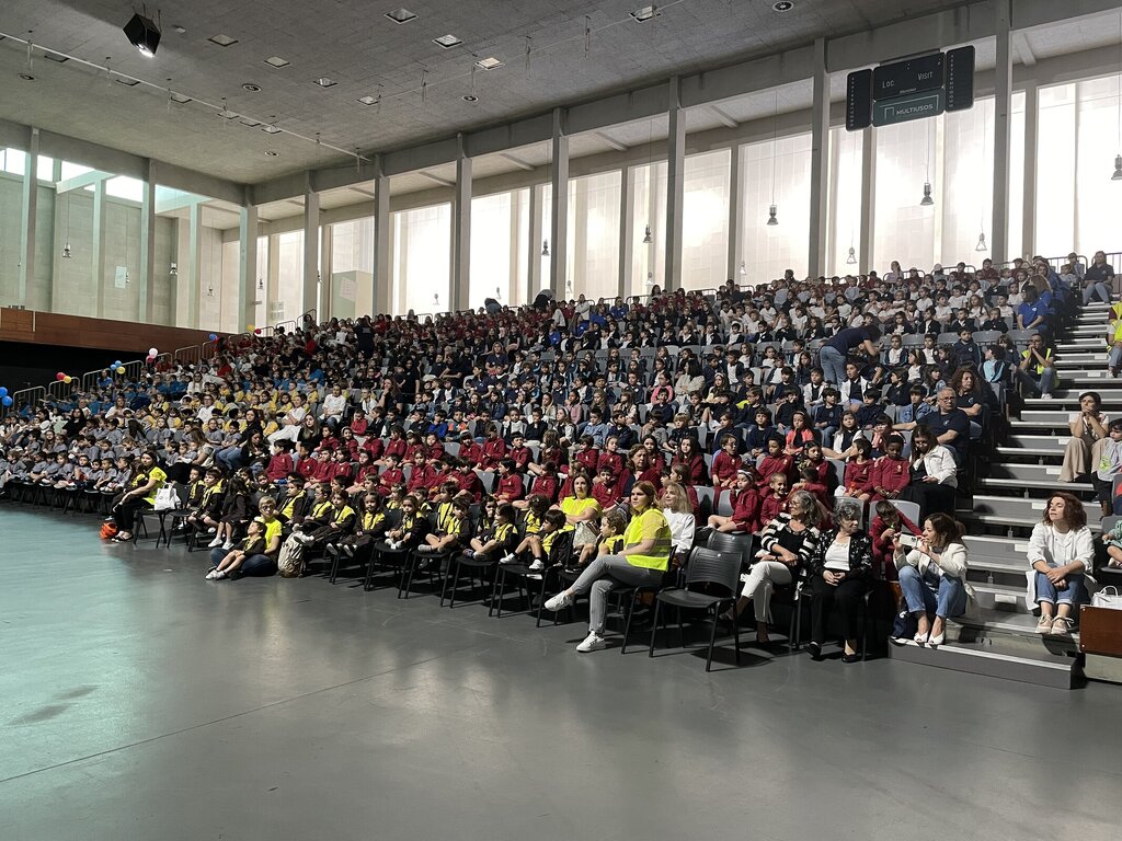 Uma peça de teatro reuniu 1000 crianças no Multiusos de Guimarães